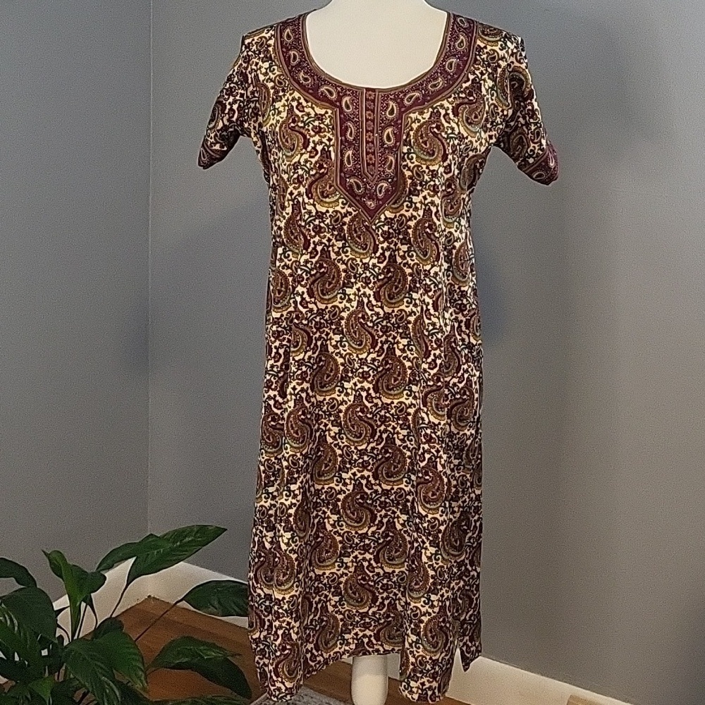 Stylish Chakra Paisley Silk & Polyester Blend Embelished Dress from India - Sz 8